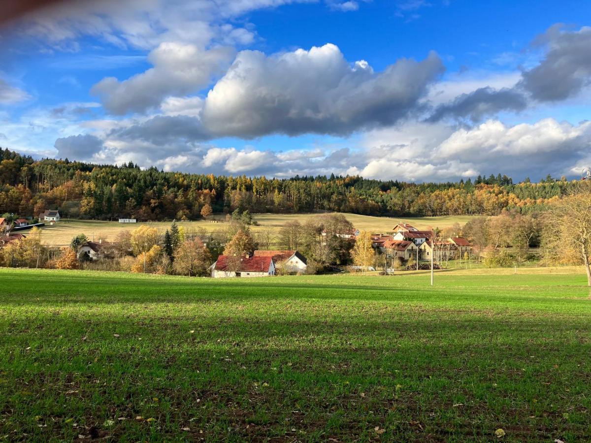 Mlyn Kamenice Klucenice Exteriör bild